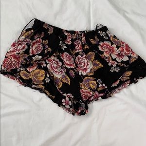 flowey black shorts